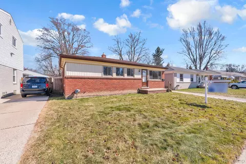 1645 Regene St, Westland, MI 48186