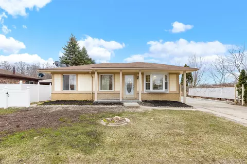 15680 Gulley St, Taylor, MI 48180