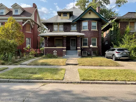 686 Atkinson S, Detroit, MI 48202