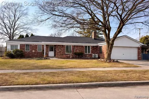 5441 Arden Ave, Warren, MI 48092