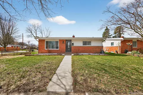 8350 Gulley St, Taylor, MI 48180