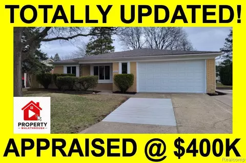 39284 Sunderland Dr, Clinton Township, MI 48038