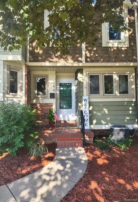 344 N Mill St, Plymouth, MI 48170