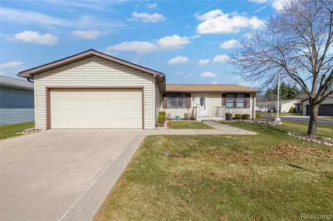 38454 Deer Creek Blvd, Westland, MI 48185