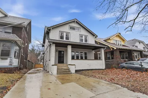 678 Lakewood St, Detroit, MI 48215