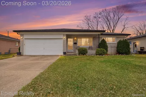 4272 Gunther Dr, Sterling Heights, MI 48310