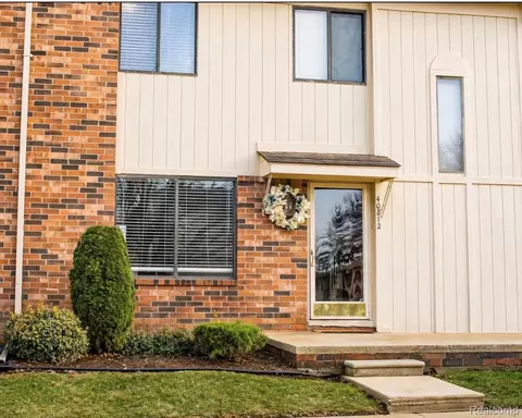 40812 Highpointe Dr #24, Clinton Township, MI 48038