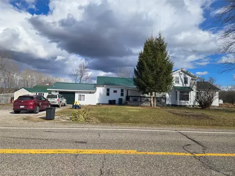 5638 N Lake Rd, Marathon, MI 48421