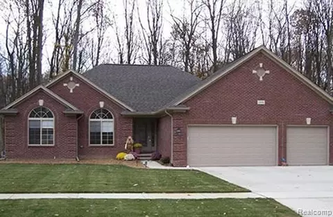 50954 Remar Farms Dr, Macomb, MI 48042