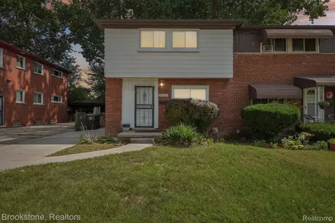 24260 Coolidge Hwy, Oak Park, MI 48237