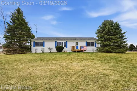 6723 Cedar Creek Rd, North Branch, MI 48461