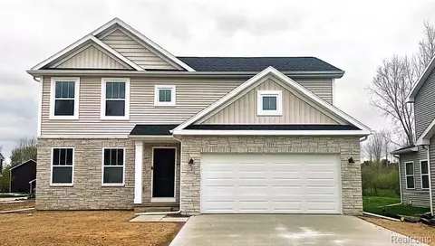 7377 River Rock Dr, Davison, MI 48423