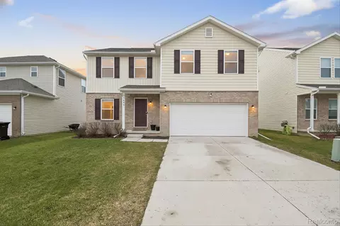 1645 Golfview Dr, Superior, MI 48198