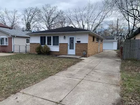 9167 Groschner St, Taylor, MI 48180