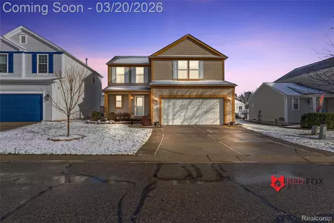 5035 Meadow Crest Cir, Grand Blanc, MI 48442