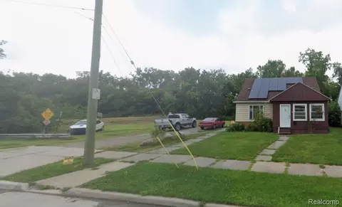 2190 Goddard Rd, Lincoln Park, MI 48146