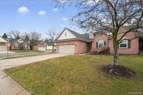 501 Snowfall Ct, Genoa, MI 48843