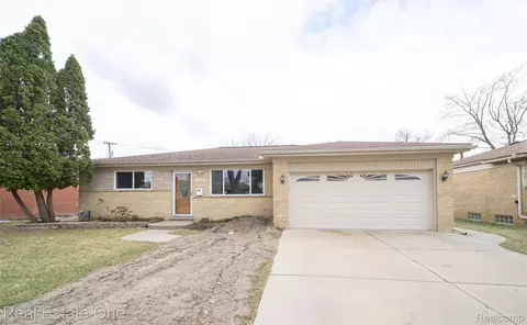 26053 Eureka Dr, Warren, MI 48091