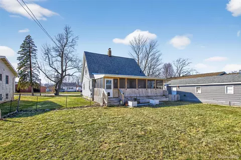 8679 State Rd, Millington, MI 48746