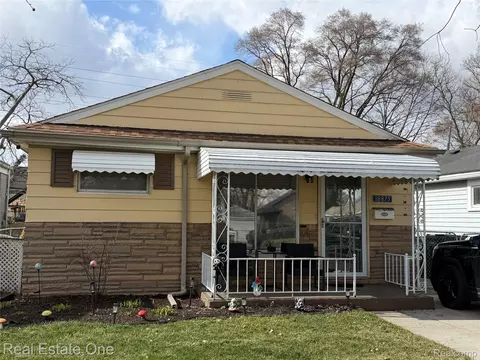 18875 Robert St, Melvindale, MI 48122