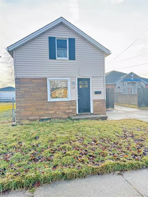 128 Henry Ruff Rd, Garden City, MI 48135