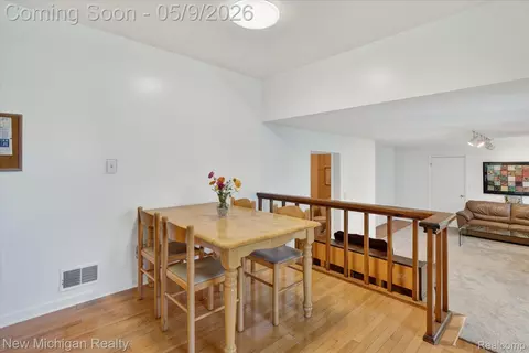 Dining - 4291 Hallmark Ct, Flint, MI 48532 photo 3 of 3