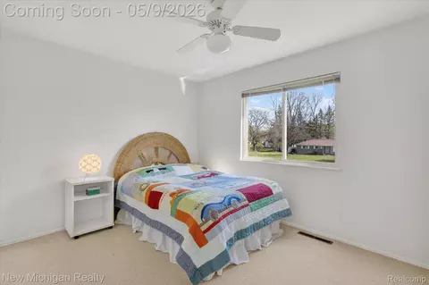 Bedroom - 4291 Hallmark Ct, Flint, MI 48532 photo 3 of 5