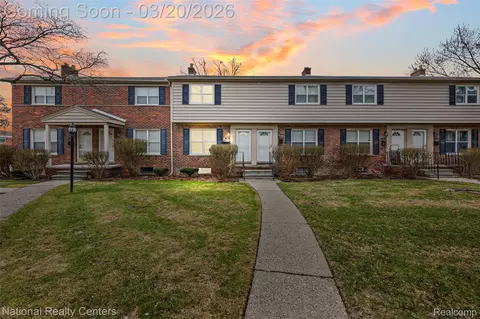 3352 Coolidge Hwy #11, Royal Oak, MI 48073