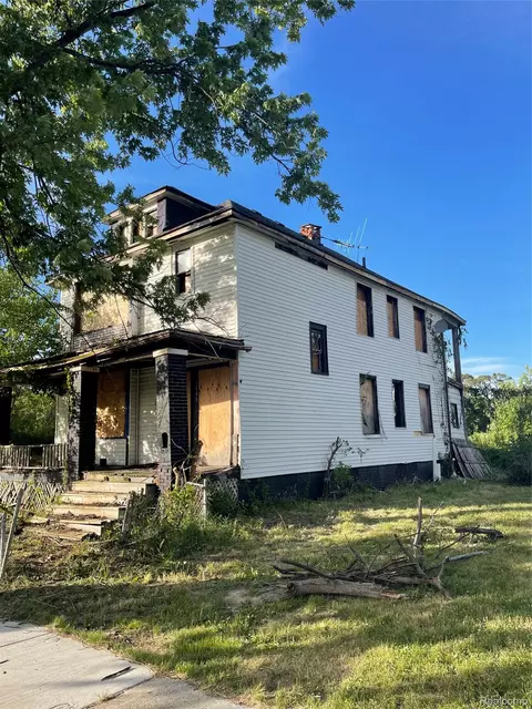 4160 Crane St, Detroit, MI 48214
