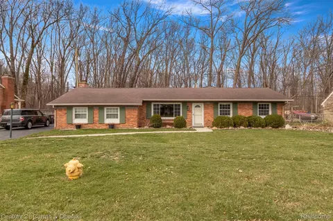 1456 Meadowbrook Way, Bedford, MI 48182
