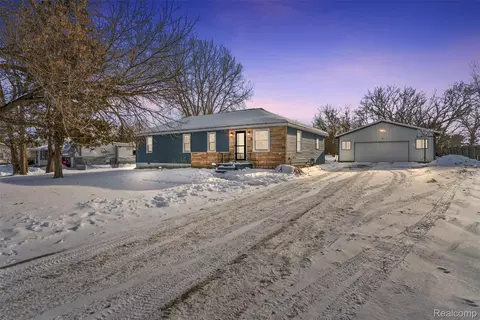 1268 E Dodge Rd, Thetford, MI 48458