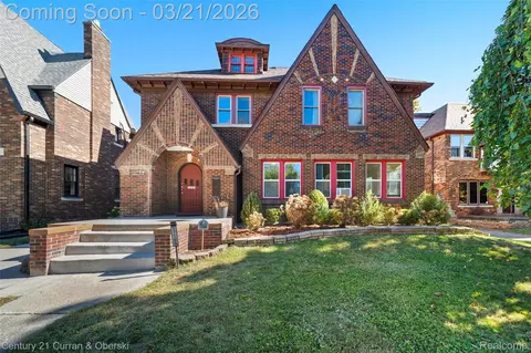 17166 Parkside St, Detroit, MI 48221