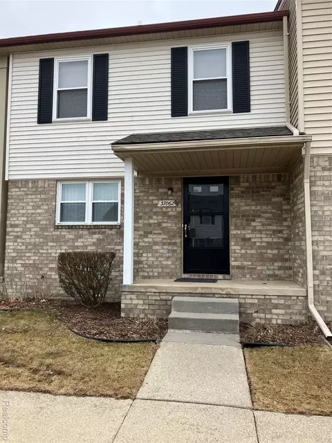 37062 Brynford Dr, Clinton Township, MI 48036