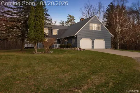 9627 M 52, Perry, MI 48872