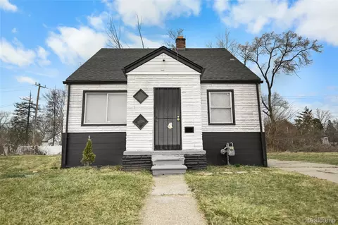 17028 W Chicago St, Detroit, MI 48228