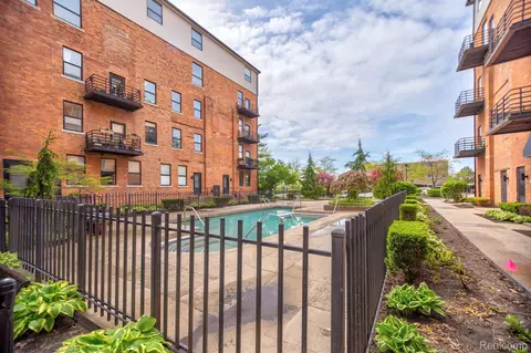 6533 E Jefferson Ave #333E, Detroit, MI 48207