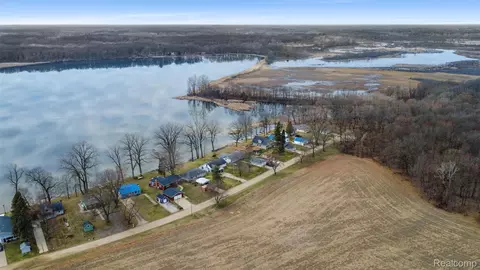 View/Area - 632 Dorbert Dr, Waterloo, MI 49259 photo 5 of 7