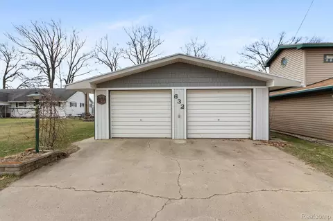 Other - 632 Dorbert Dr, Waterloo, MI 49259 photo 9 of 12