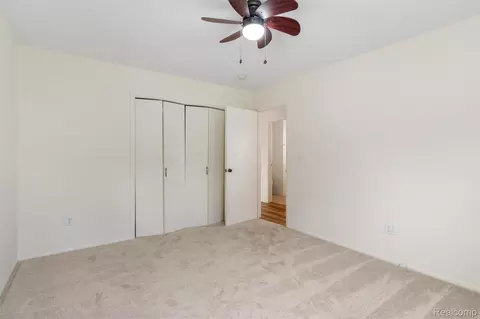 Bedroom - 632 Dorbert Dr, Waterloo, MI 49259 photo 3 of 7