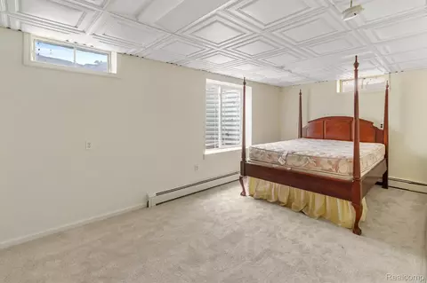 Bedroom - 632 Dorbert Dr, Waterloo, MI 49259 photo 7 of 7