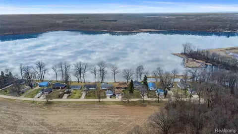 View/Area - 632 Dorbert Dr, Waterloo, MI 49259 photo 3 of 7