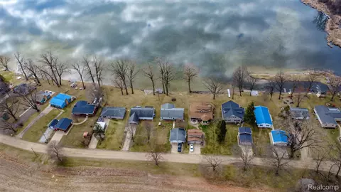 View/Area - 632 Dorbert Dr, Waterloo, MI 49259 photo 2 of 7