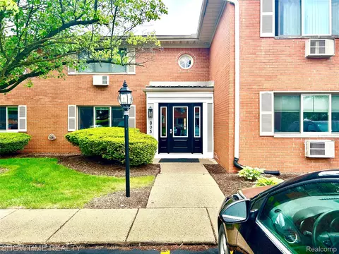 805 Plate St #207, Rochester, MI 48307