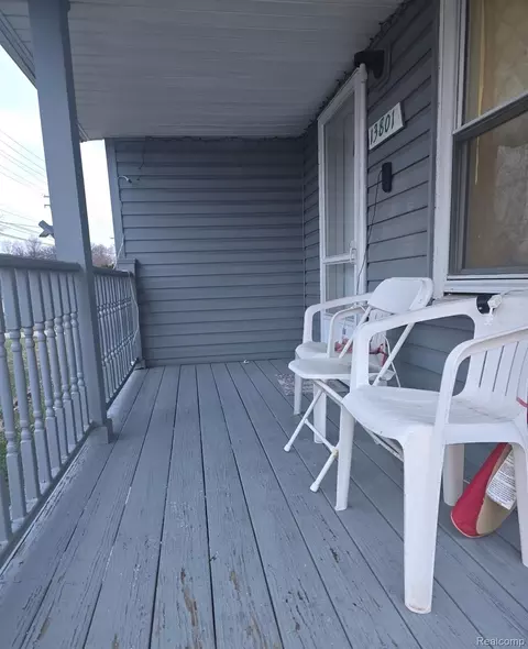 13801 Frazho Rd, Warren, MI 48089