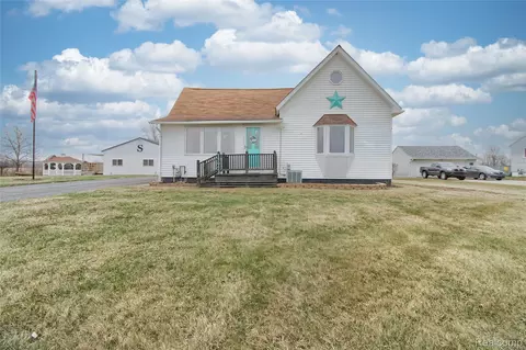 13974 Carleton West Rd, Exeter, MI 48117