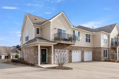 9781 Ridge Run St #70, Howell, MI 48855