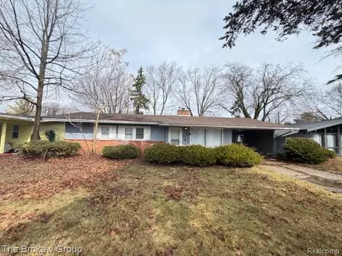 1814 Penbrook Ln, Flint, MI 48507