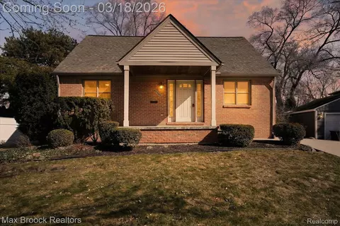 4414 Robinwood Ave, Royal Oak, MI 48073