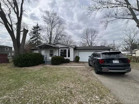 3024 Longview Ave, Rochester Hills, MI 48307
