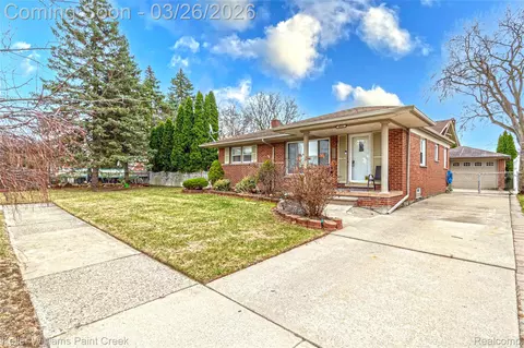 8250 Arnold St, Dearborn Heights, MI 48127